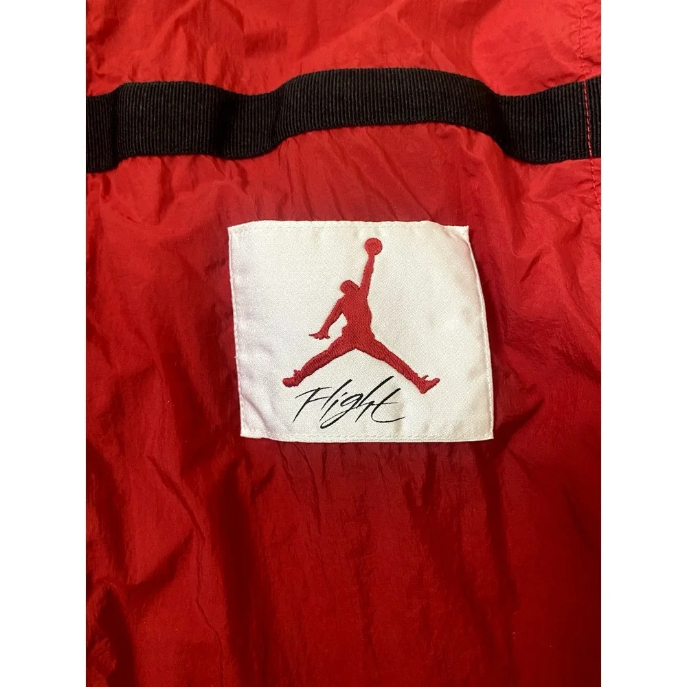 Nike zipper paint